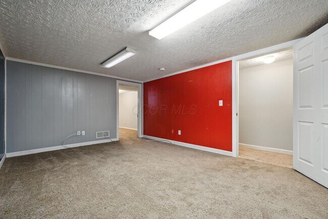 Building Photo - 932 Philadelphia Dr