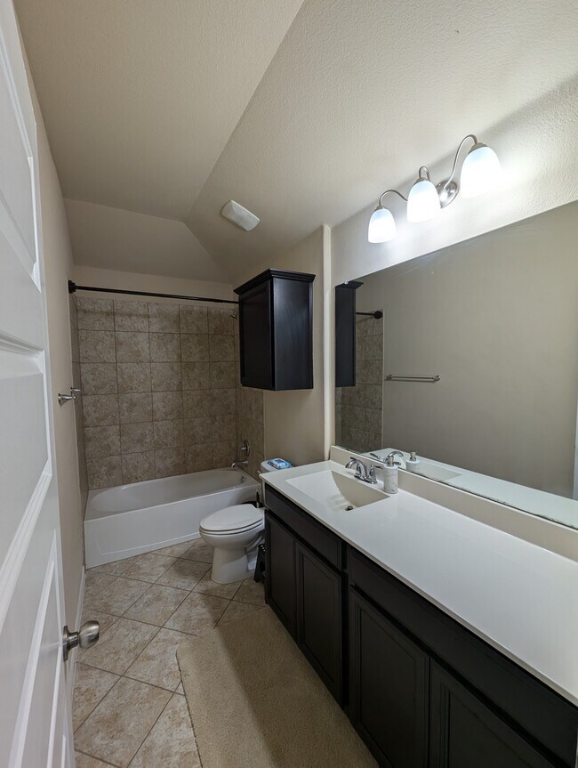 Upstairs bathroom - 2432 Etta May Ln