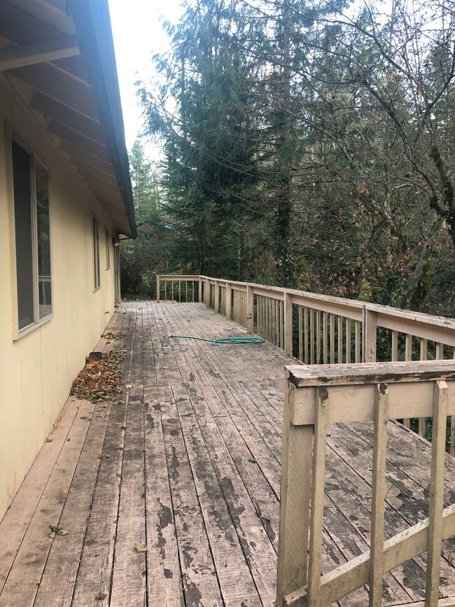 Building Photo - RC05