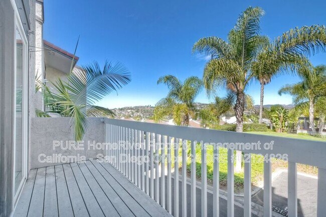 Building Photo - 2415 La Costa Ave