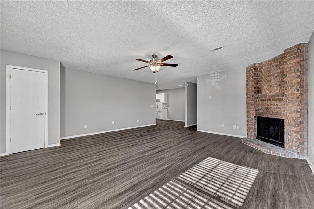 Building Photo - 4380 W Thrasher Dr