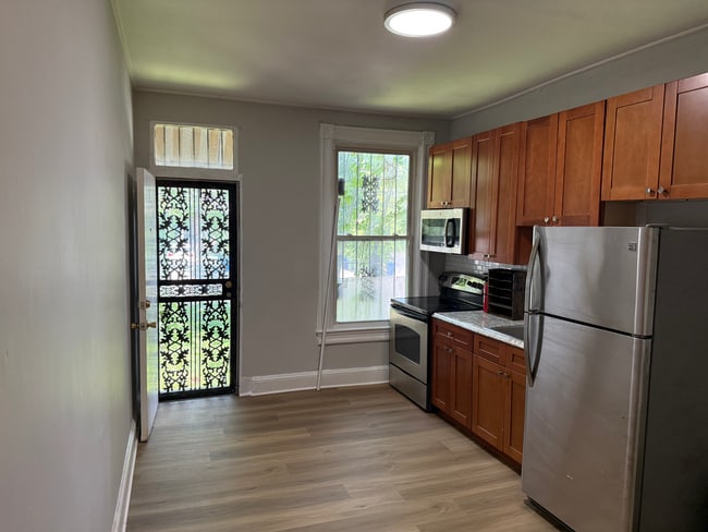 Building Photo - Cozy 1 Bedroom Studio Apartment in Charles Village Community
