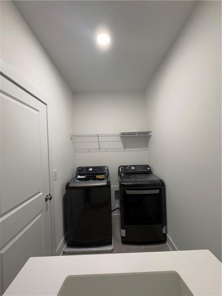 Building Photo - 1255 Westshore Dr