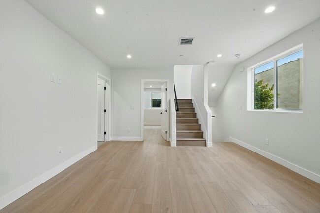 Building Photo - 8234 Blackburn Ave