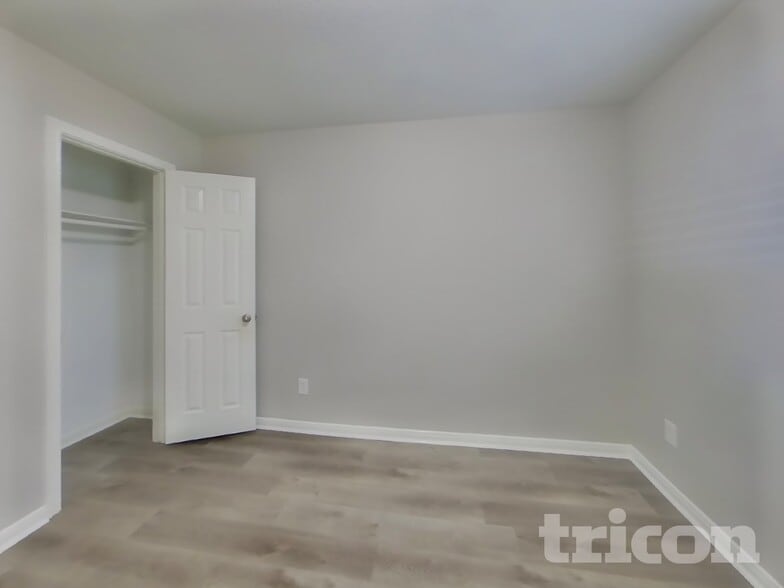 Building Photo - 5008 Asia Ln