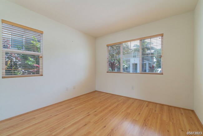 Building Photo - CENTRAL AC 4BR 3BA HOUSE IN OCEAN POINTE w...