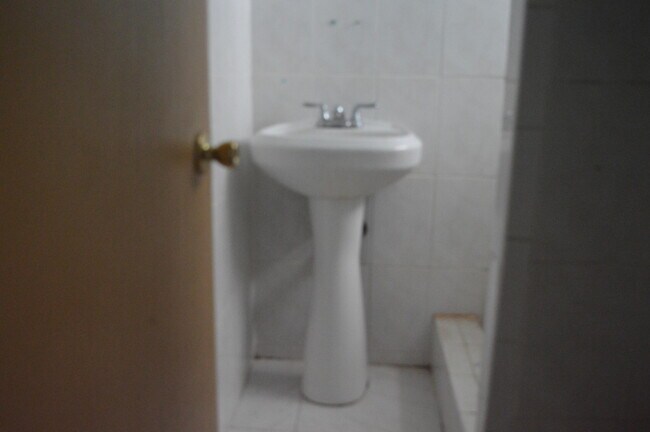 Building Photo - 896 SW 64th Terrace