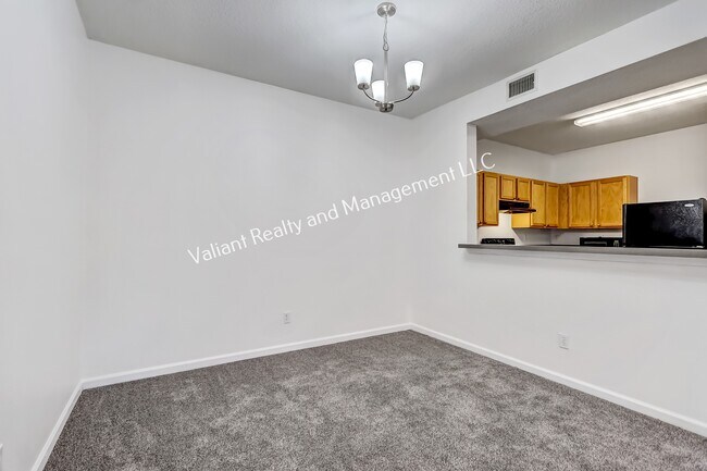 Building Photo - 575 Oakleaf Plantation Pkwy