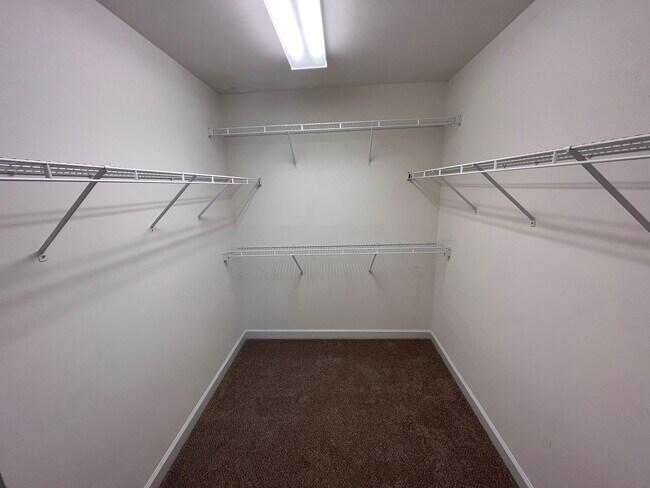 Building Photo - 118 Grande Meadow Way