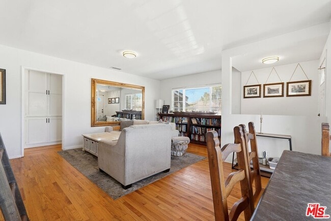 Building Photo - 15203 Yukon Ave