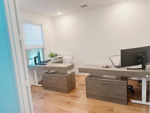 Building Photo - 2417 Flower Petal Rd