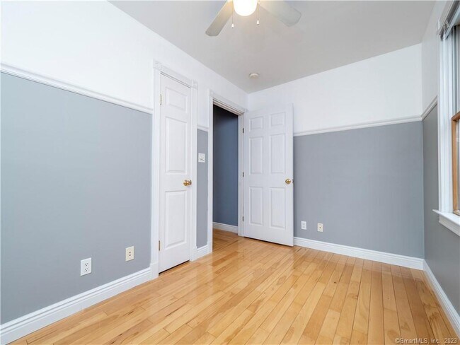 Building Photo - 8 Maplewood Terrace