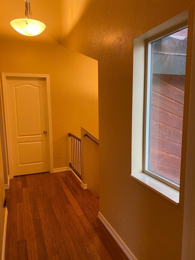 Building Photo - 73 Ace Ct
