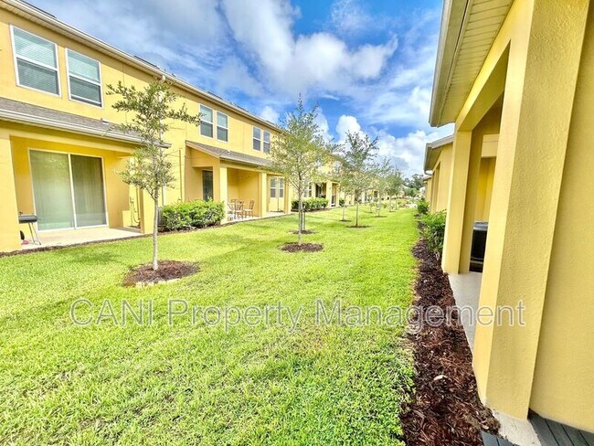 Building Photo - 9317 Tecumseh Dr