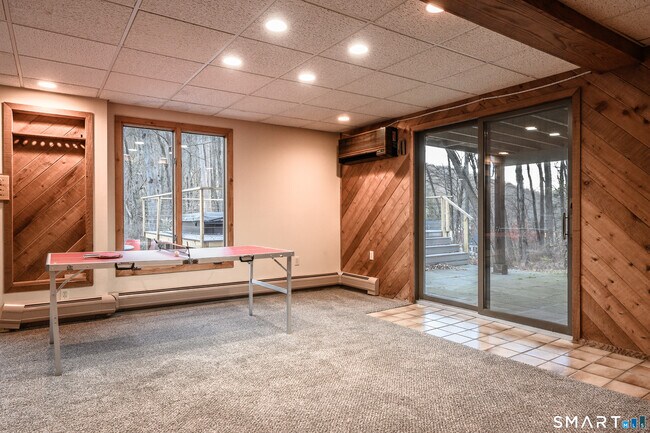 Building Photo - 7 Candleview Dr