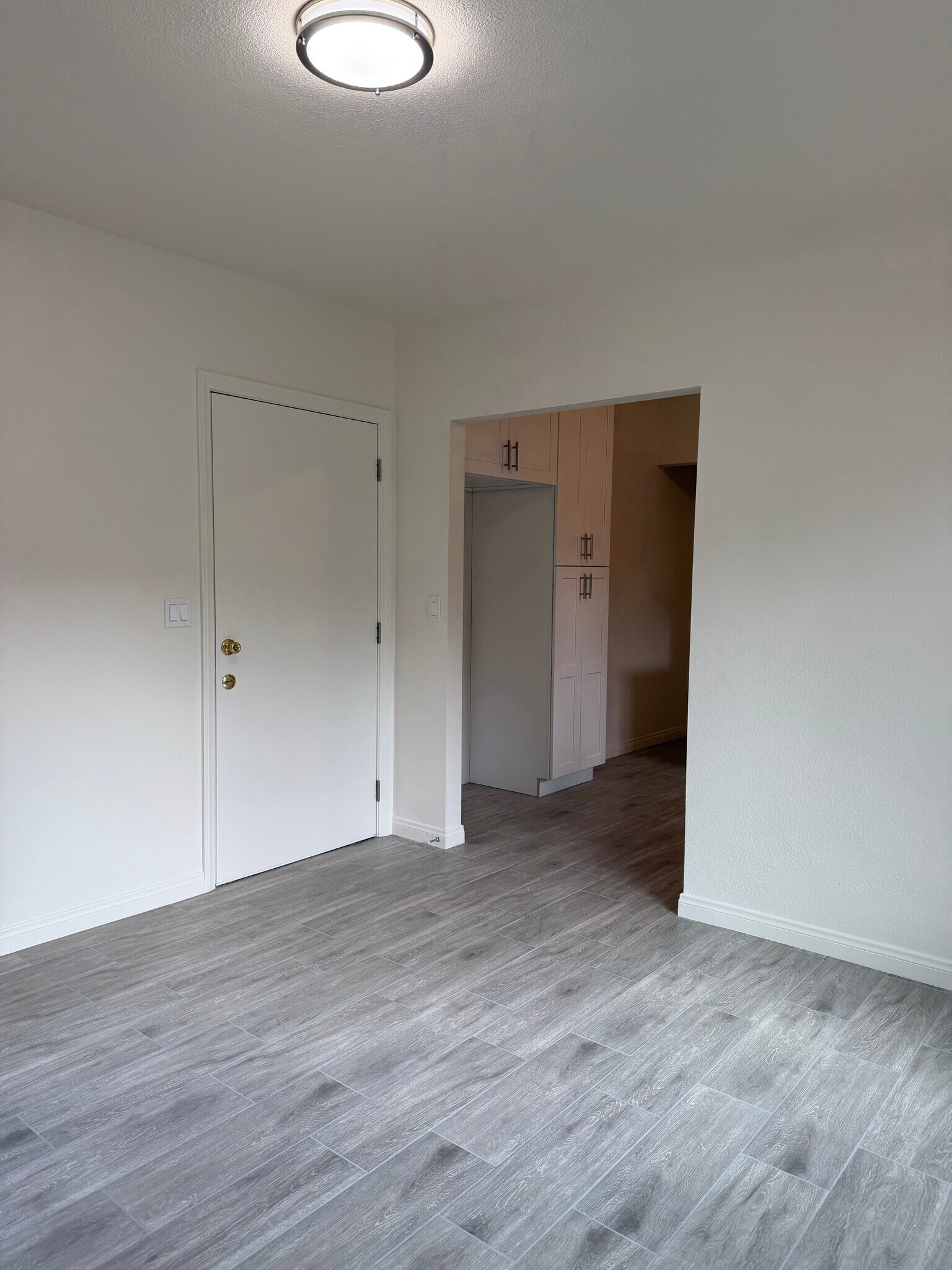 Building Photo - 223 E Colorado Blvd