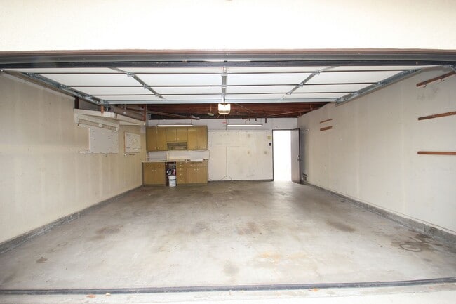 Building Photo - Welcome to this beautifully refreshed 4-bedroom, 2-bath two-story home located in desirable North...