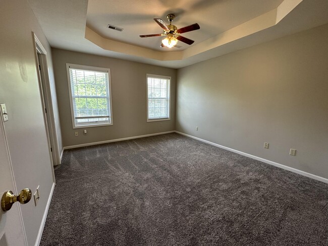 Building Photo - 1608 Apple Valley Ct