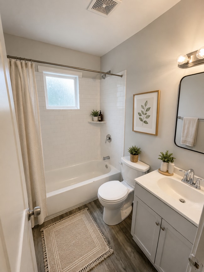 Building Photo - 5912 Lone Oak Dr SW