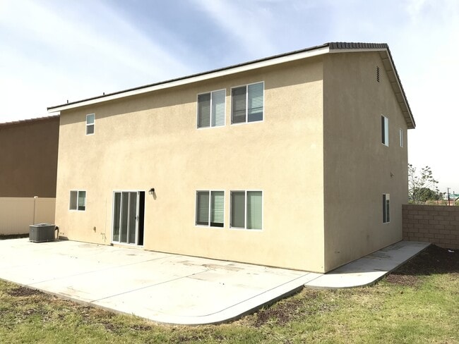 Building Photo - 4434 Jericho St