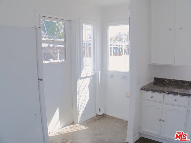 Building Photo - 540 W 107th St