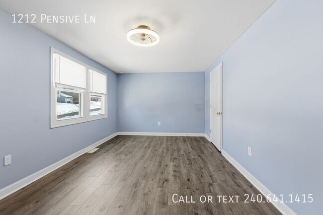 Building Photo - 1212 Pensive Ln