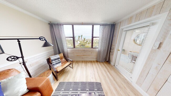 Building Photo - 5855 Midnight Pass Rd