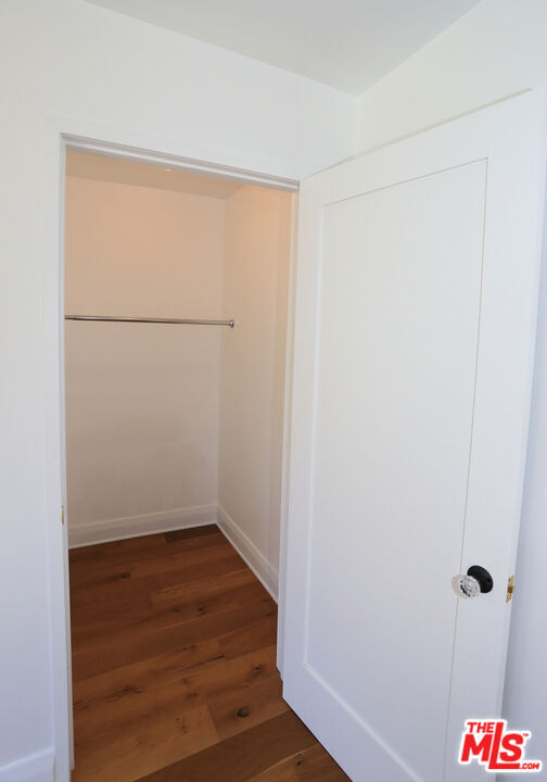 Building Photo - 3835 Hollypark Pl