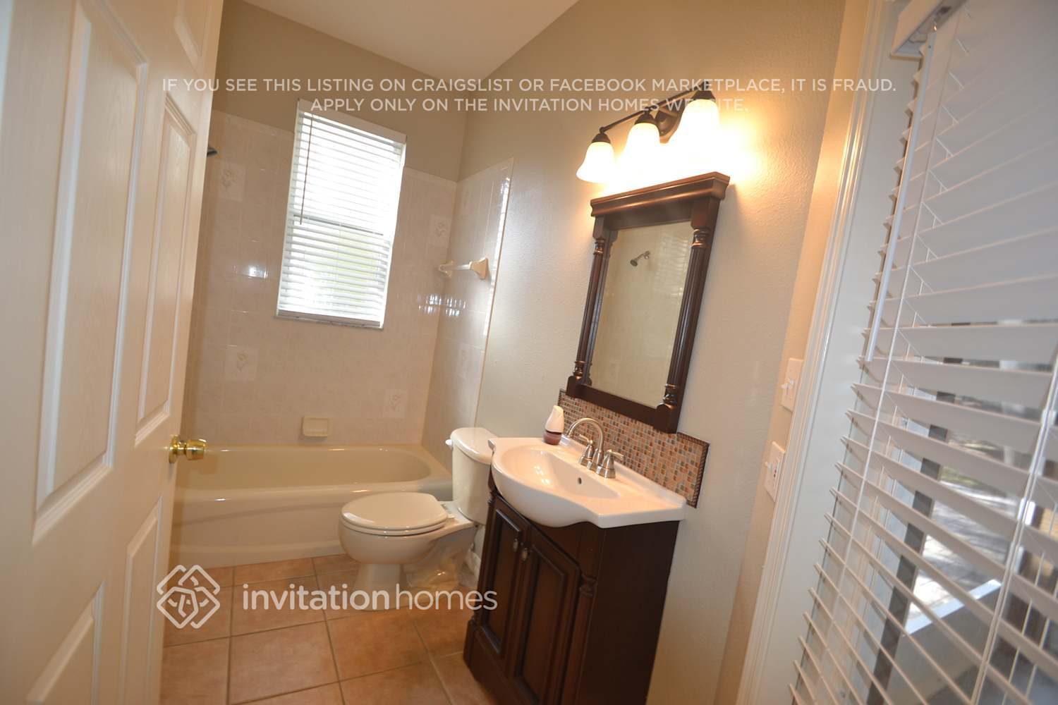 Building Photo - 7142 Captiva Cir