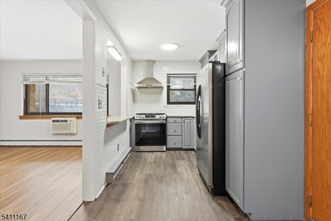 Building Photo - 401 US-22