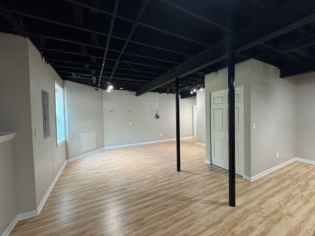 Building Photo - 5529 McDonough Rd