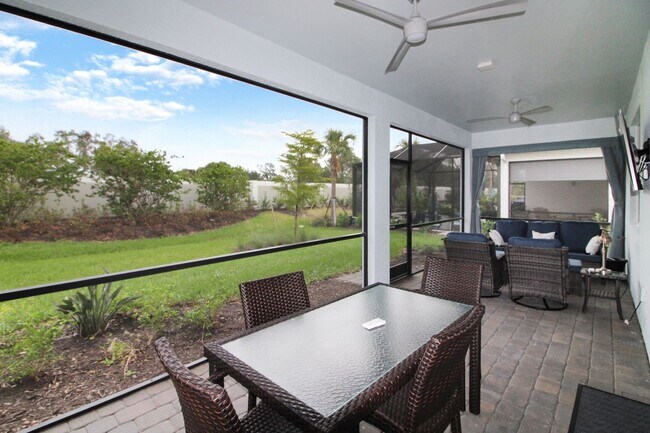 Building Photo - 9884 Bright Water Dr