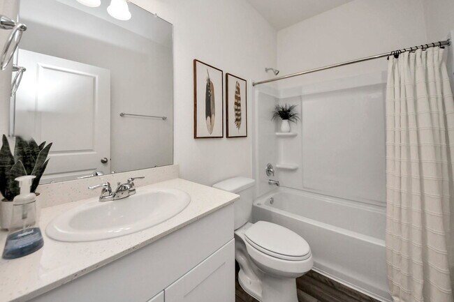 Building Photo - Malta Trace Drive, Rosharon, TX 77583 - 4 BR 2 BA single-family home