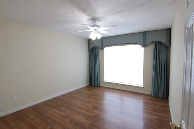 Building Photo - 12430 Brook Meadows Ln