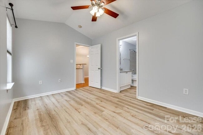 Building Photo - 2052 Shady Pond Dr