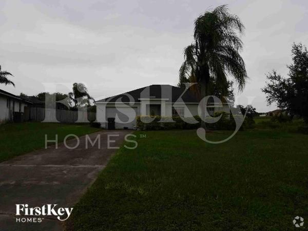 Building Photo - 7976 Indian Heights Dr