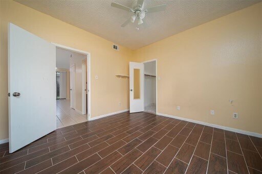 Building Photo - 8293 Sands Point Dr