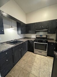 Building Photo - Bright & Spacious 2-Bedroom in Downtown Adams – $1,450/month