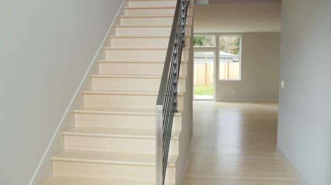 Building Photo - 4 bedroom in Seattle WA 98125