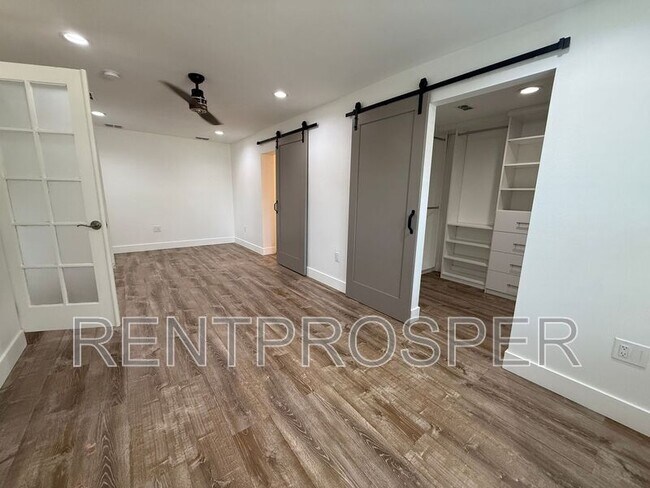 Building Photo - 1130 W Lake Brantley Rd