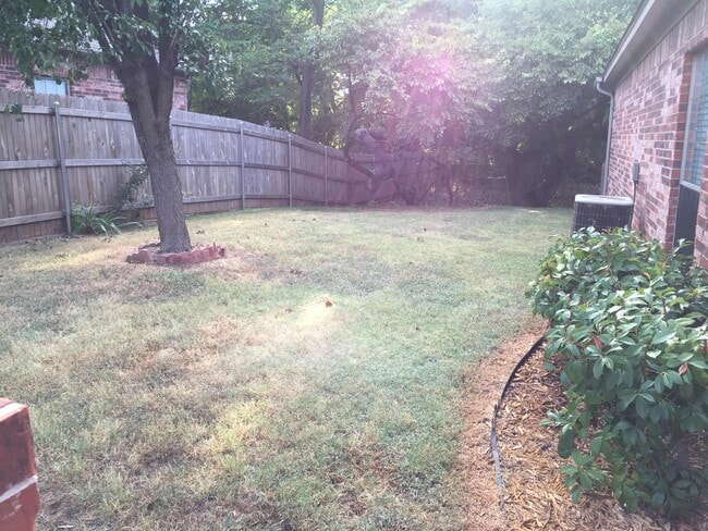 Building Photo - 4501 N Youngs Blvd