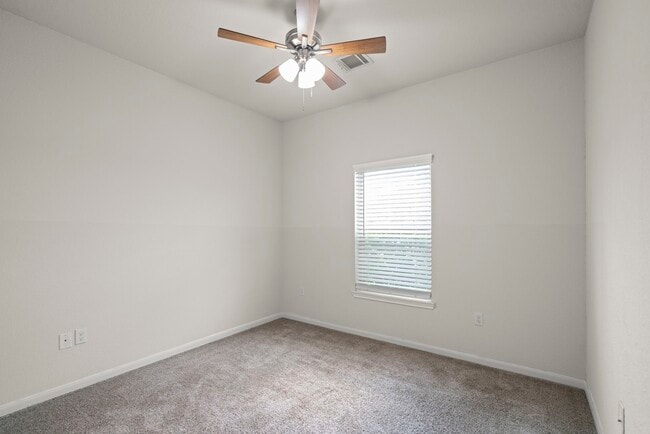 Building Photo - 4801 Wenda St