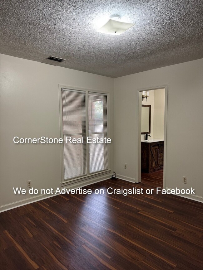 Building Photo - 123 - B Deerfield Drive, Spring Lake NC 28390