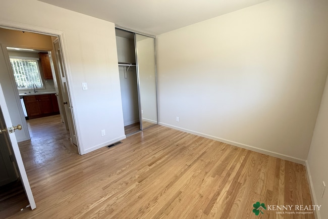 Building Photo - Spacious 3-Bedroom Home with Hardwood Floors & Large Backyard in South San Francisco