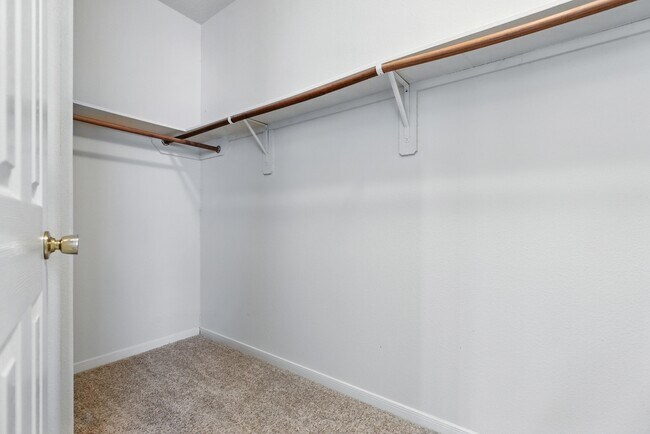 Building Photo - 18607 Camellia Dale tr