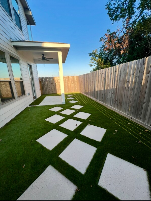 Building Photo - 4028 Baja Ln