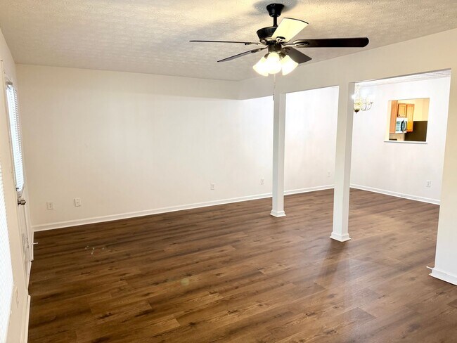 Building Photo - Welcome to this stunning 3-bedroom, 2.5-bathroom home located in the vibrant community of Decatur...