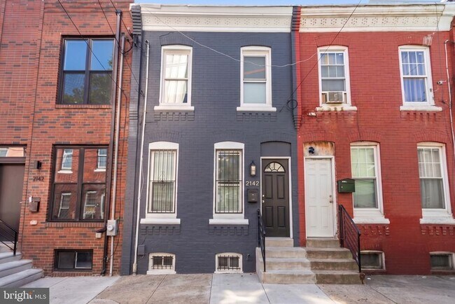Building Photo - 2142 N Percy St