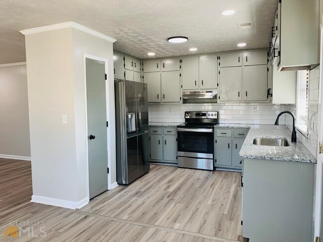 Building Photo - 802 Bedford Bay Trail