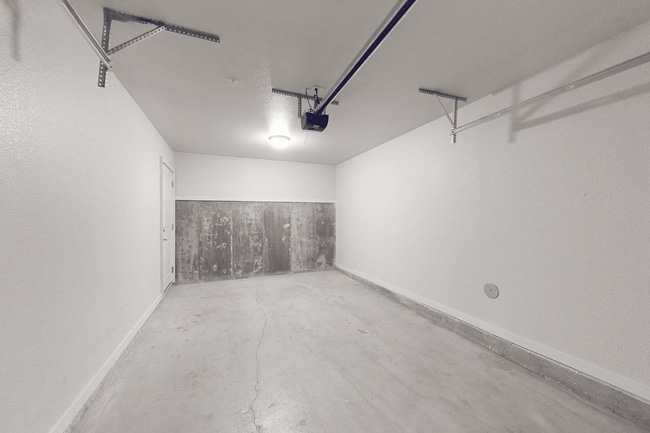 Building Photo - 13195 W Progress Cir